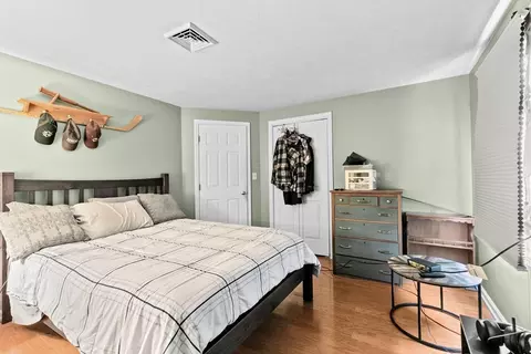 Bedroom - 21 Chowdermarch St, Marshfield, MA 02050 photo 4 of 8