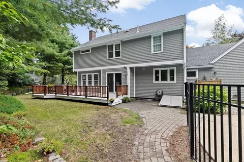 Exterior - 21 Chowdermarch St, Marshfield, MA 02050 photo 7 of 11