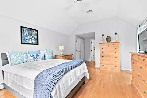 Bedroom - 21 Chowdermarch St, Marshfield, MA 02050 photo 2 of 8