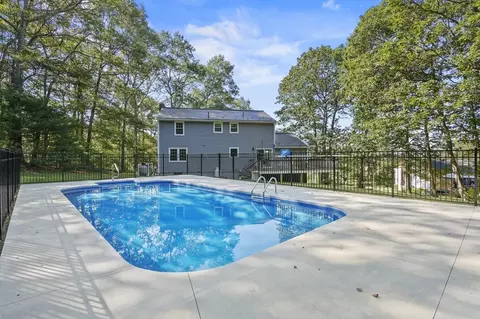Exterior - 14 Longview Ave, Webster, MA 01570 photo 5 of 10