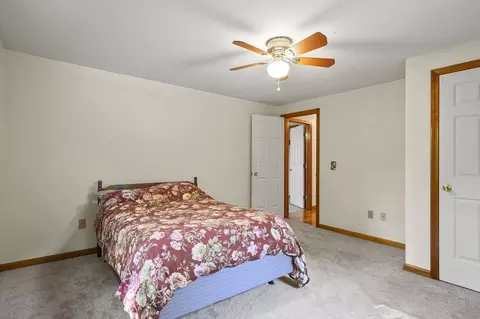 Bedroom - 14 Longview Ave, Webster, MA 01570 photo 7 of 9