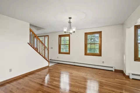 Living - 14 Longview Ave, Webster, MA 01570 photo 5 of 8