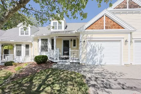 1 Rotherham Way #B, Hudson, MA 01749