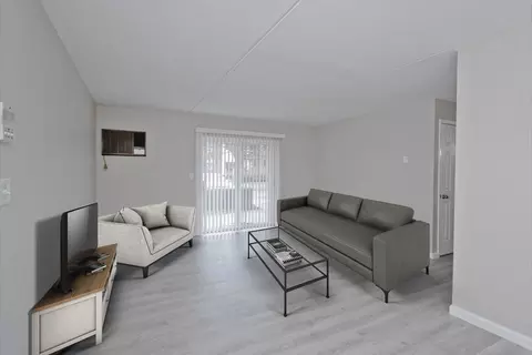 34 Maple Crest Cir #D, Holyoke, MA 01040