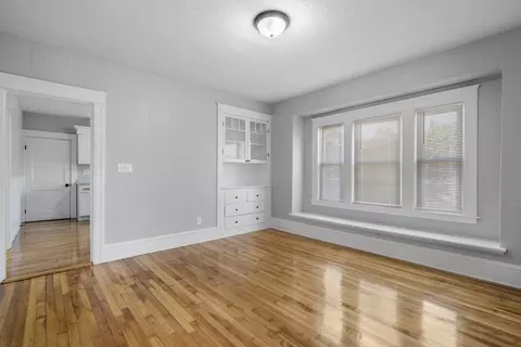 Living - 92 Greenwood St, Worcester, MA 01607 photo 8 of 9