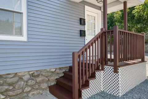 Exterior - 92 Greenwood St, Worcester, MA 01607 photo 4 of 6