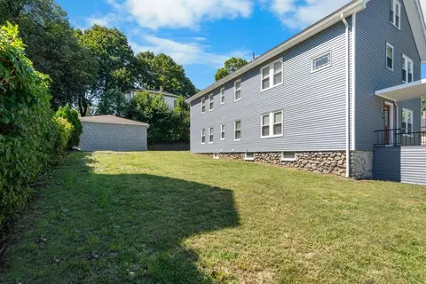 Exterior - 92 Greenwood St, Worcester, MA 01607 photo 5 of 6