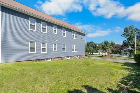 Exterior - 92 Greenwood St, Worcester, MA 01607 photo 6 of 6