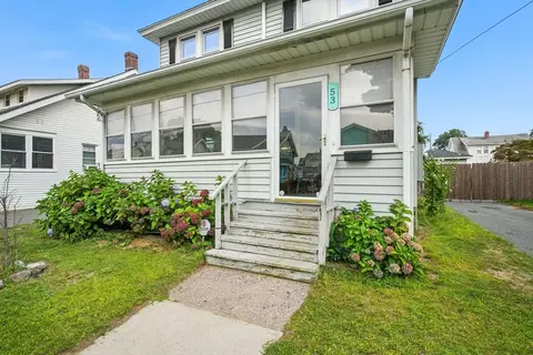 53 Davenport St, Chicopee, MA 01013