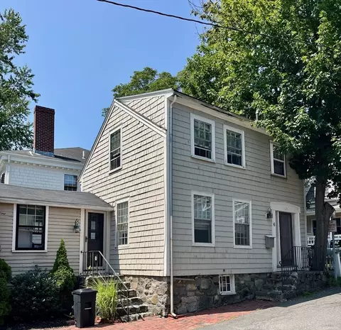 6 Merritt St, Marblehead, MA 01945