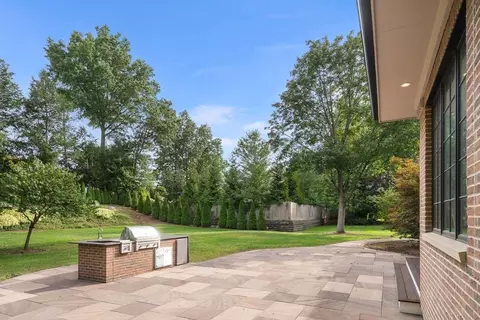 21 Broken Tree Rd, Newton, MA 02459 photo 37