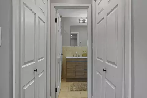 Entry Way - 2 Summit Dr #67, Reading, MA 01867 photo 1 of 1