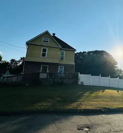 79 Newell St, Chicopee, MA 01013