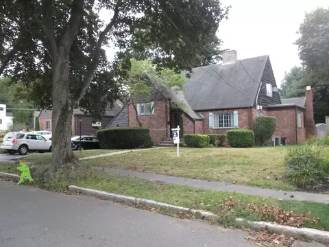 55 Burrell St, Melrose, MA 02176