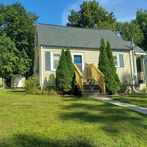 24 Angelo St, Brockton, MA 02301