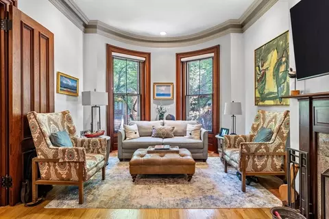 16 Holyoke St #2, Boston, MA 02116