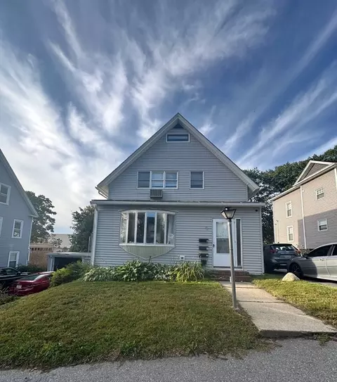 11 Chadwick St, Worcester, MA 01605