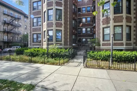 1269 Commonwealth Ave #5, Boston, MA 02134