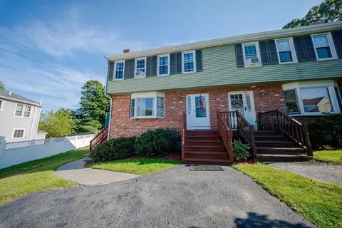 18 Chester Ln #18, Milford, MA 01757
