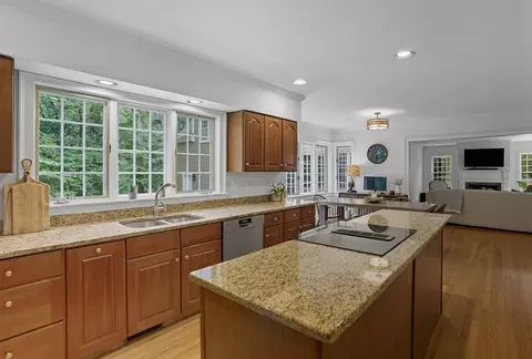 16 Priest Rd, Berlin, MA 01503 photo 9