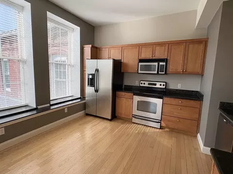89 Main St #D, Florence, MA 01062 photo 5