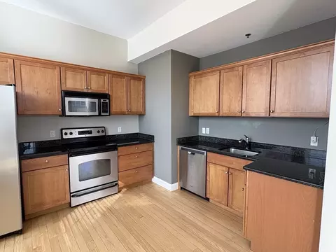 89 Main St #D, Florence, MA 01062 photo 6