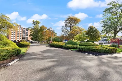 49 Melrose St #7E, Melrose, MA 02176