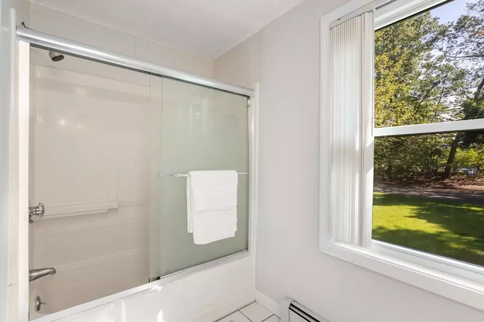 Bath - 75 Westview, Lexington, MA 02421 photo 2 of 2