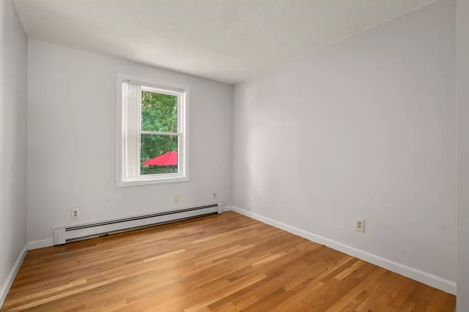 Bedroom - 75 Westview, Lexington, MA 02421 photo 2 of 5