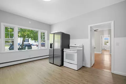 246 E Dwight St, Holyoke, MA 01040 photo 14