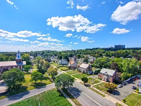 1793 Northampton St, Holyoke, MA 01040