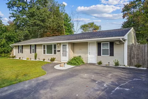 176 Coe Rd, Brockton, MA 02302