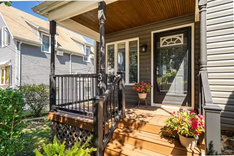 34 Oakland Ave, Everett, MA 02149 photo 3