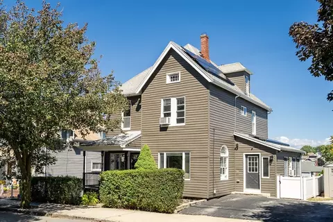 34 Oakland Ave, Everett, MA 02149