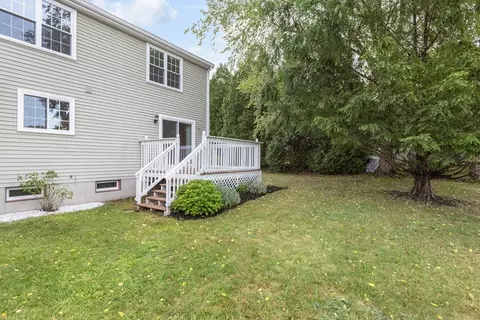 9 Heritage Path, Millis, MA 02054 photo 28