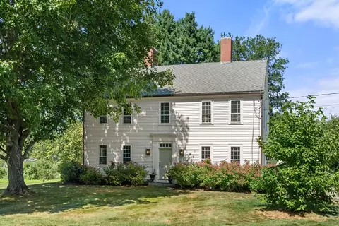 78 Elm St, Newbury, MA 01922
