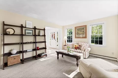 46 Crestview Dr, Mendon, MA 01756 photo 12
