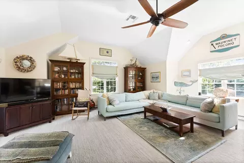46 Crestview Dr, Mendon, MA 01756 photo 22