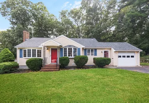 55 Fisher Rd, Weymouth, MA 02190