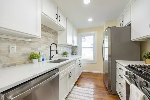 76 Samoset Ave, Mansfield, MA 02048 photo 2