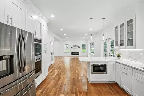 Kitchen - 53 Cider Mill Ln, Upton, MA 01568 photo 5 of 5