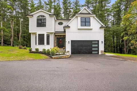 53 Cider Mill Ln, Upton, MA 01568