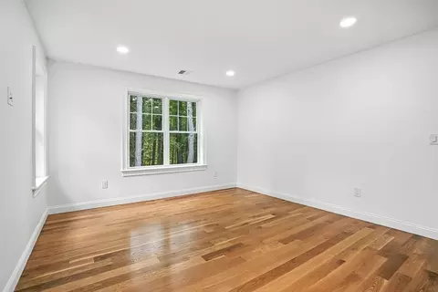 Bedroom - 53 Cider Mill Ln, Upton, MA 01568 photo 6 of 9