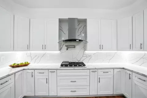 Kitchen - 53 Cider Mill Ln, Upton, MA 01568 photo 4 of 5