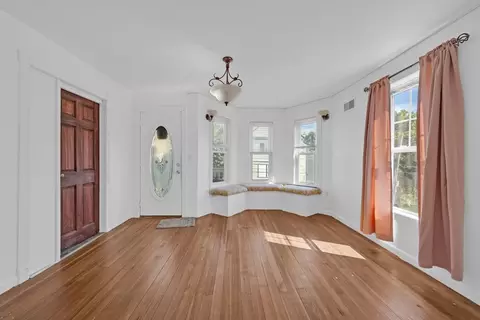 29 Goddard St, Webster, MA 01570 photo 5