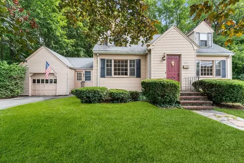 233 Speen St, Natick, MA 01760