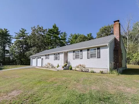 123 Harris Rd, Ashburnham, MA 01430