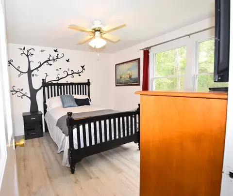 Bedroom - 331 Cooper Rd, Northbridge, MA 01534 photo 7 of 8
