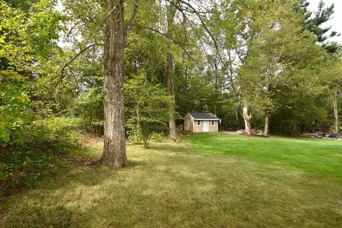 Exterior - 331 Cooper Rd, Northbridge, MA 01534 photo 5 of 8