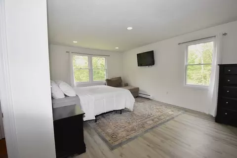 Bedroom - 331 Cooper Rd, Northbridge, MA 01534 photo 4 of 8